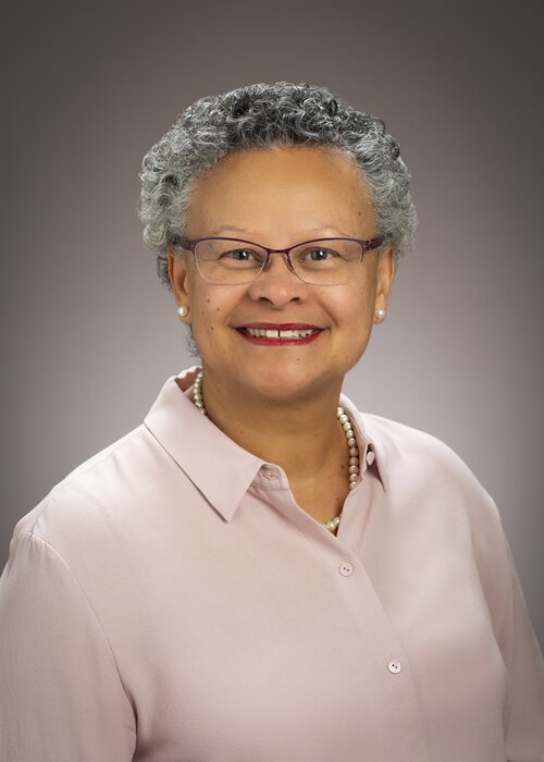 Merle L Bowen